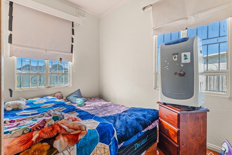 Photo - 4 Lord Place, Braybrook VIC 3019 - Image 8