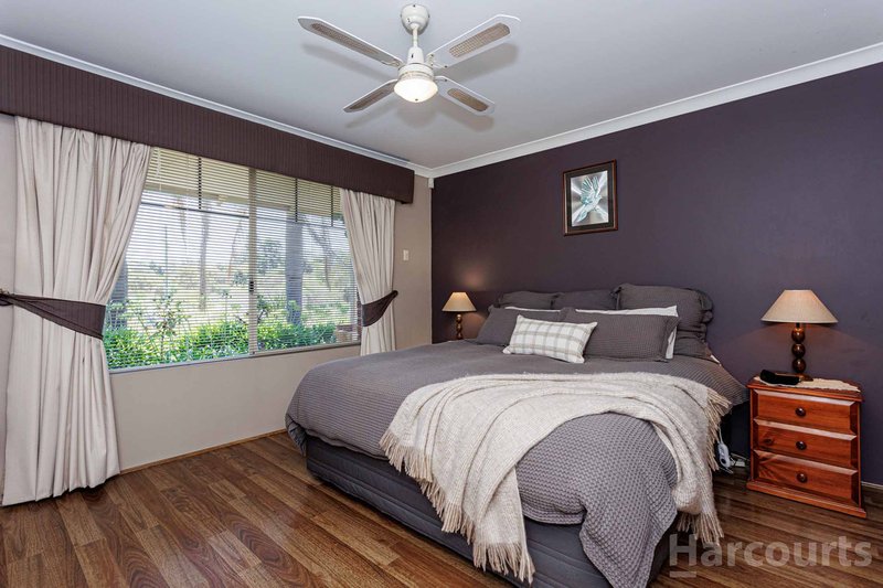 Photo - 4 Lorian Road, Gnangara WA 6077 - Image 22