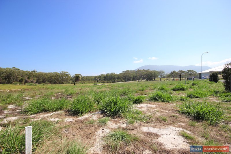 4 (Lot 9) Borrowdale Avenue, Dunbogan NSW 2443