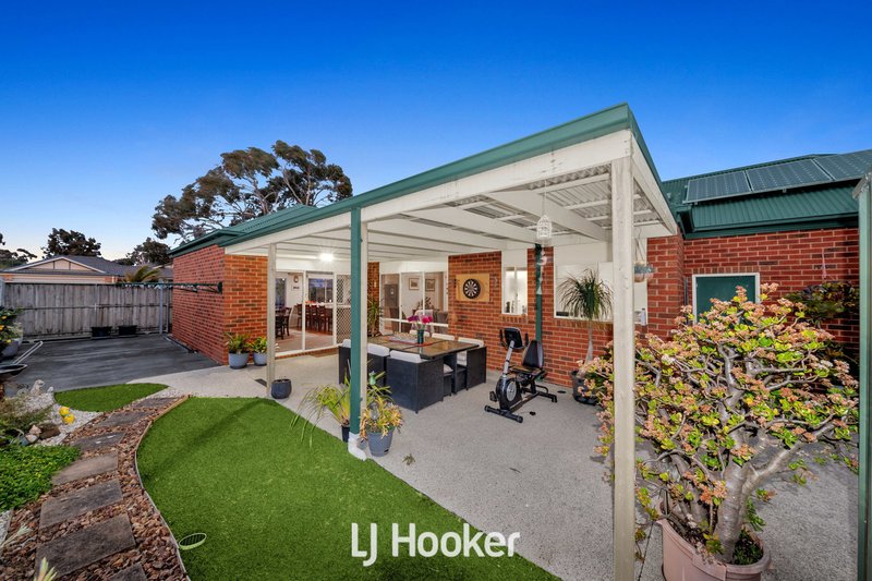 Photo - 4 Louise Mack Walk, Lynbrook VIC 3975 - Image 19