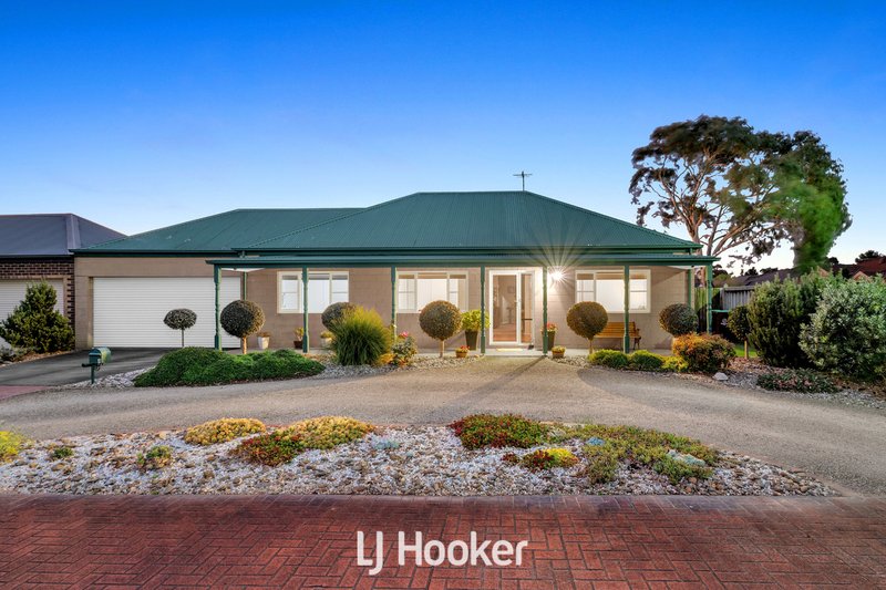 Photo - 4 Louise Mack Walk, Lynbrook VIC 3975 - Image 24