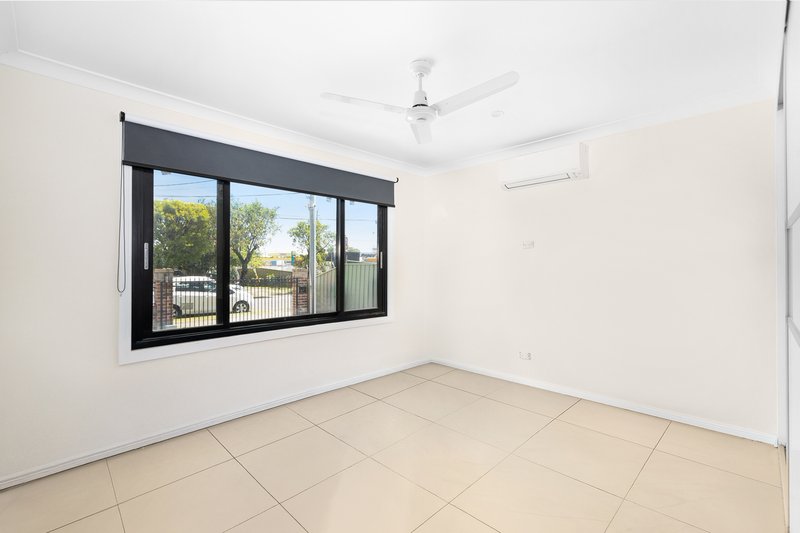 Photo - 4 Low Street, Smithfield NSW 2164 - Image 6