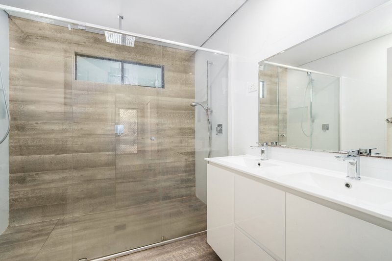 Photo - 4 Low Street, Smithfield NSW 2164 - Image 7