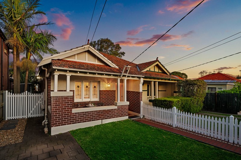 Photo - 4 Lucas Avenue, Russell Lea NSW 2046 - Image 2