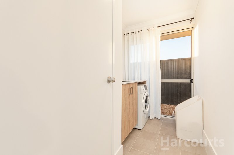 Photo - 4 Lucent Approach, Eglinton WA 6034 - Image 21