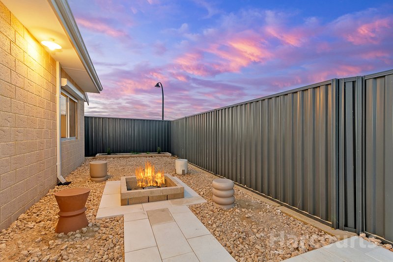 Photo - 4 Lucent Approach, Eglinton WA 6034 - Image 26