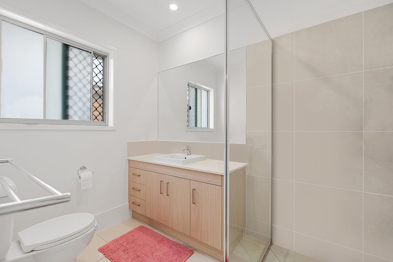 Photo - 4 Lucien Street, Nirimba QLD 4551 - Image 8