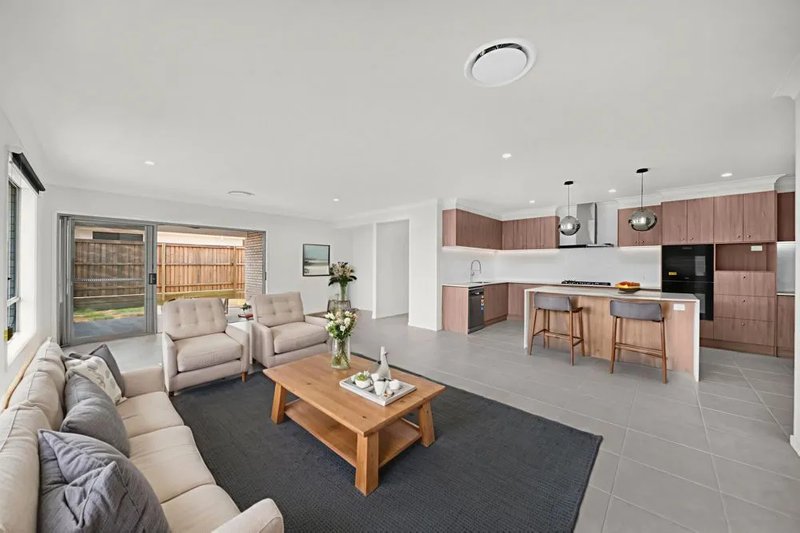 Photo - 4 Lunar Street, Flagstone QLD 4280 - Image 1