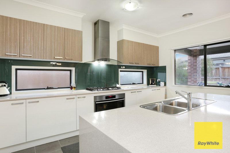 Photo - 4 Lure Avenue, Point Cook VIC 3030 - Image 2