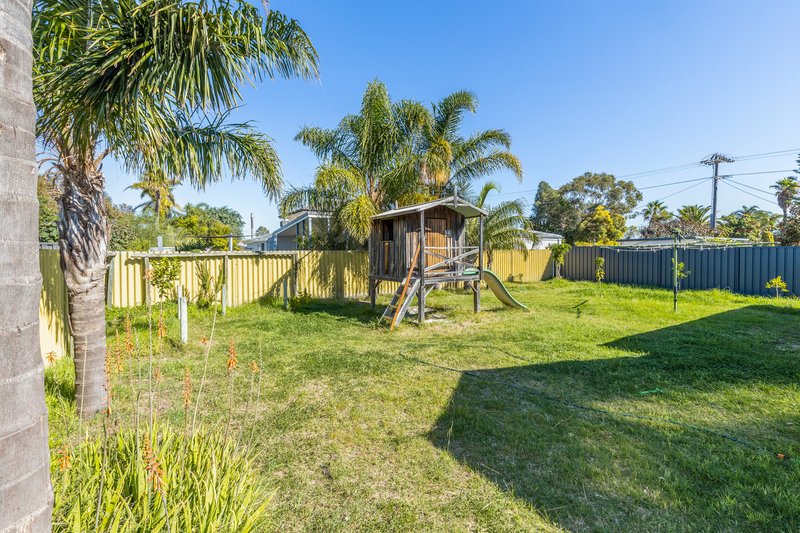 Photo - 4 Lygnern Crescent, Kallaroo WA 6025 - Image 12