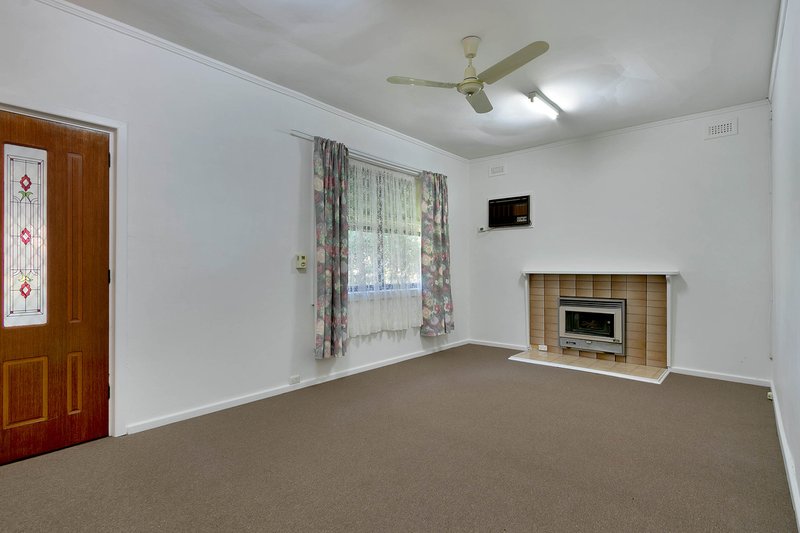 Photo - 4 Lynch Avenue, Gawler South SA 5118 - Image 4