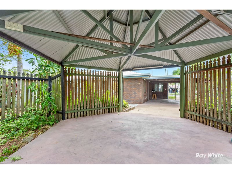 Photo - 4 Lyndall Drive, Lammermoor QLD 4703 - Image 16