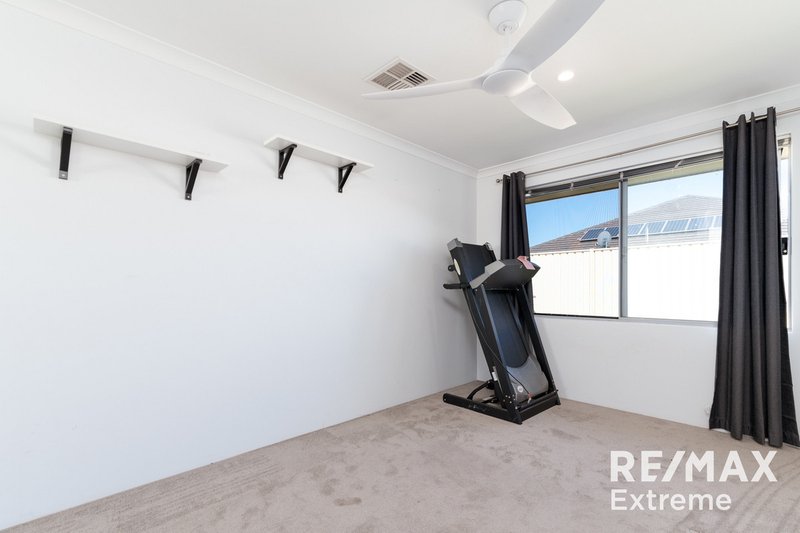 Photo - 4 Lynella Circuit, Banksia Grove WA 6031 - Image 22