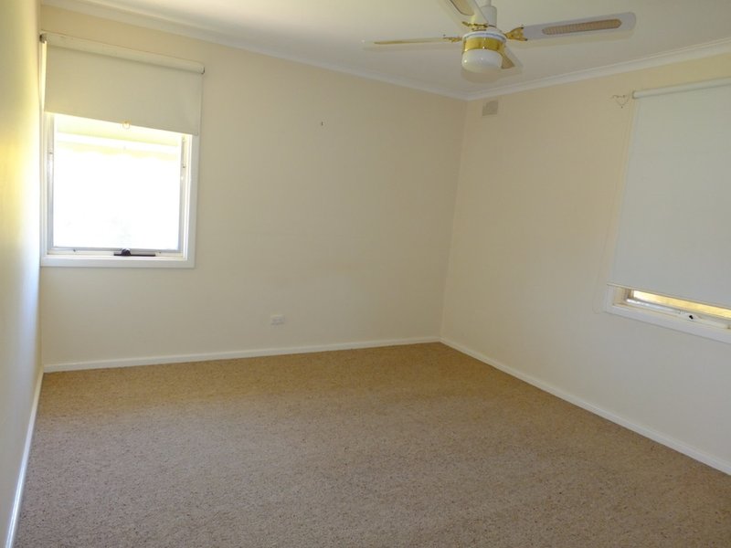 Photo - 4 Lyon Street, Kadina SA 5554 - Image 7