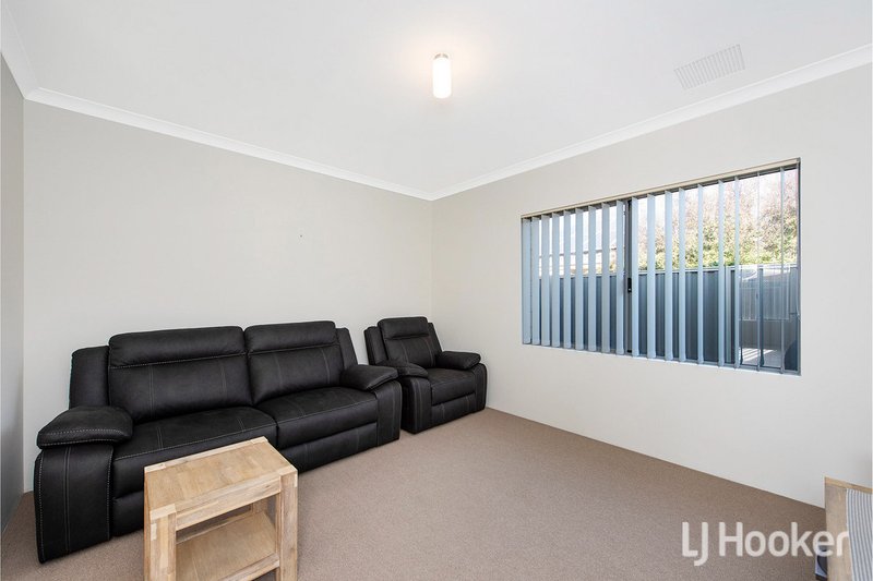 Photo - 4 Lyttleton Lane, Pinjarra WA 6208 - Image 2