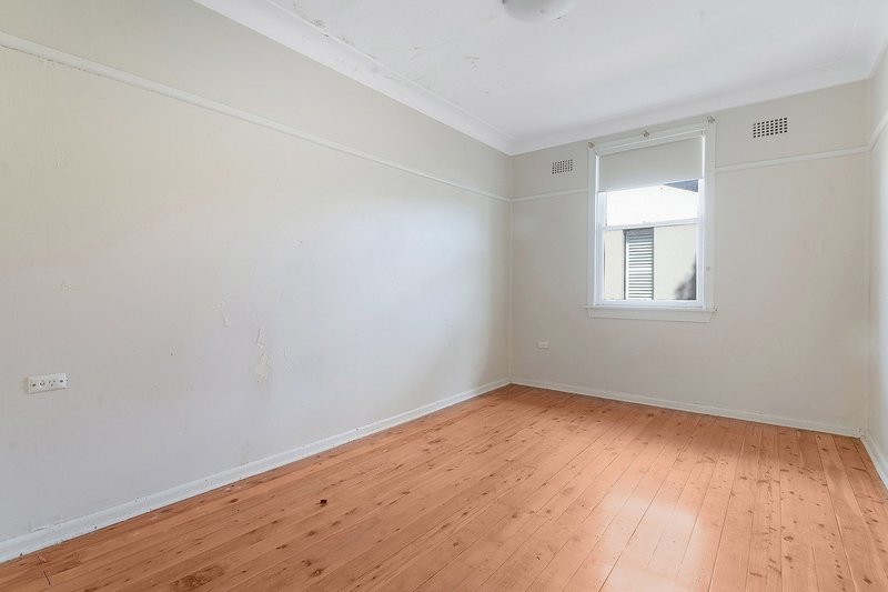 Photo - 4 Macarthur Avenue, Strathfield NSW 2135 - Image 6