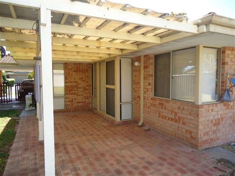 Photo - 4 Macau Place, Warnbro WA 6169 - Image 9