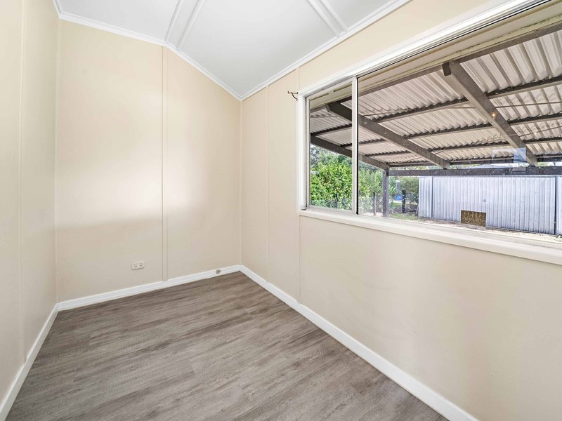 Photo - 4 Macaulay Street, Fernvale QLD 4306 - Image 11