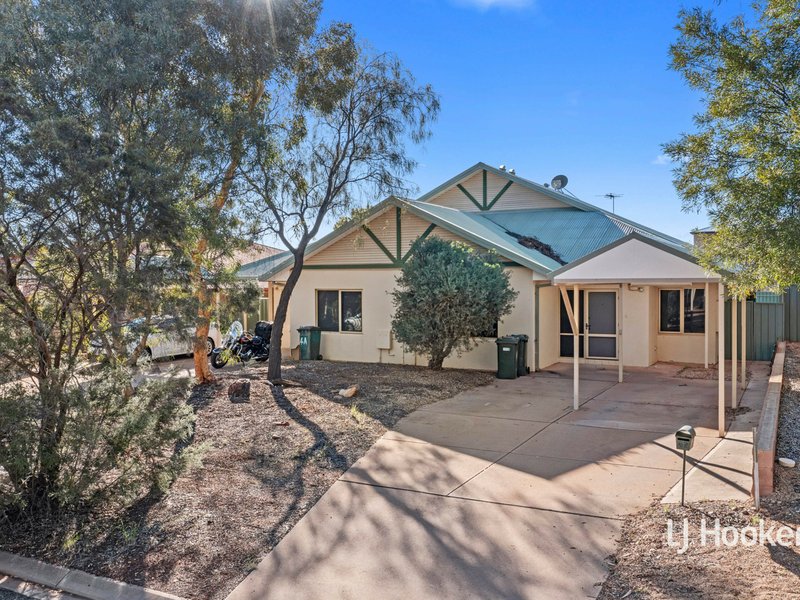 4 Macdonnell Court, Mount Johns NT 0874