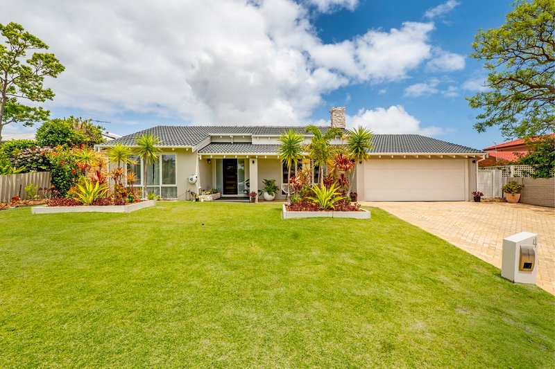 4 Macintosh Rise, Duncraig WA 6023