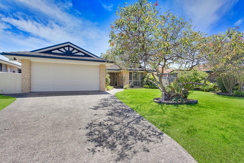 Photo - 4 Macleay Place, Port Macquarie NSW 2444 - Image 2