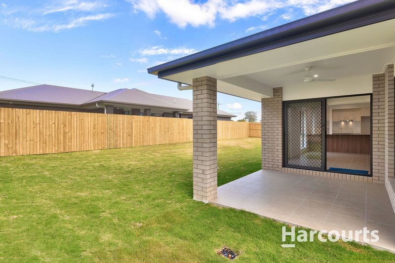 Photo - 4 Macquarie Drive, Petrie QLD 4502 - Image 15