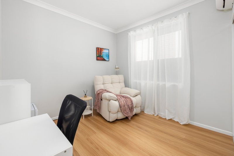 Photo - 4 Magnolia Street, Pallara QLD 4110 - Image 10