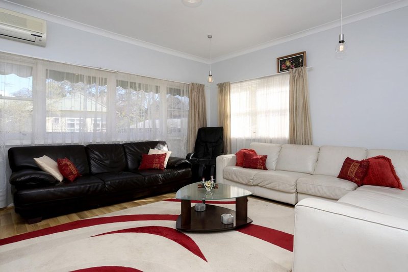 Photo - 4 Magowar Road, Pendle Hill NSW 2145 - Image 3