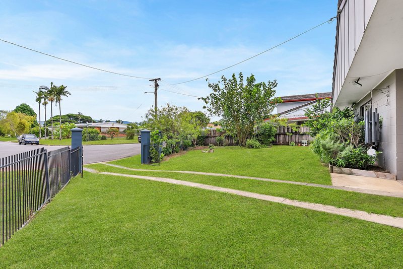 Photo - 4 Maina Street, Woree QLD 4868 - Image 16