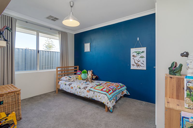 Photo - 4 Makassar Way, Clarkson WA 6030 - Image 21