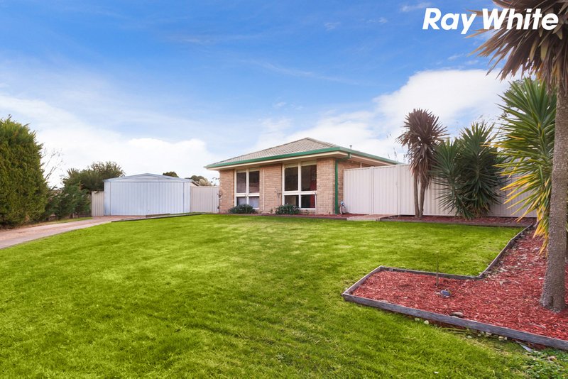 Photo - 4 Malcolm Court, Pakenham VIC 3810 - Image 2