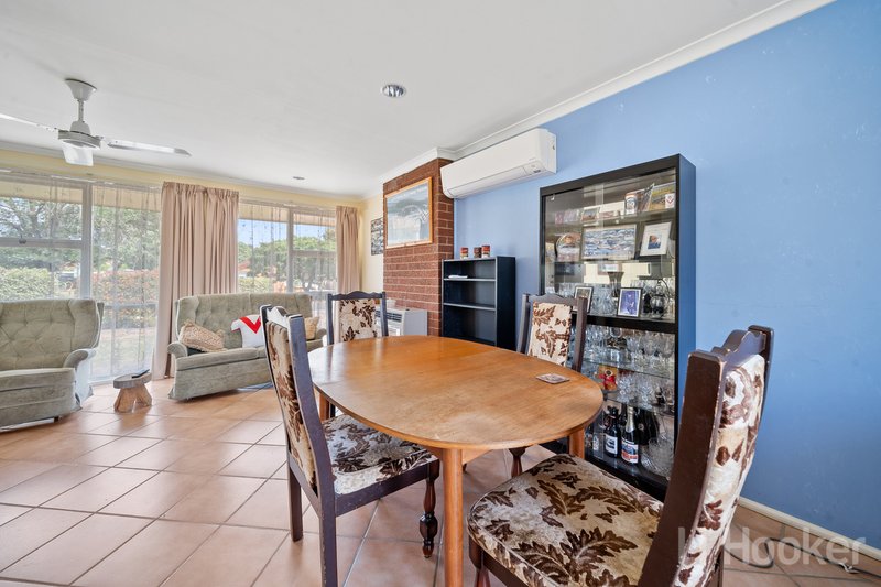 Photo - 4 Malcolm Road, Karabar NSW 2620 - Image 7