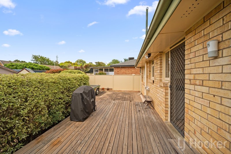 Photo - 4 Malcolm Road, Karabar NSW 2620 - Image 14