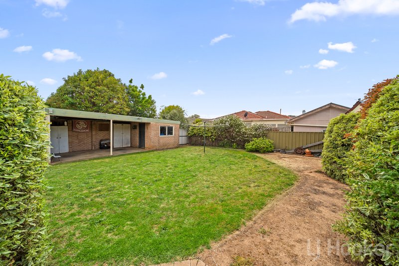 Photo - 4 Malcolm Road, Karabar NSW 2620 - Image 16