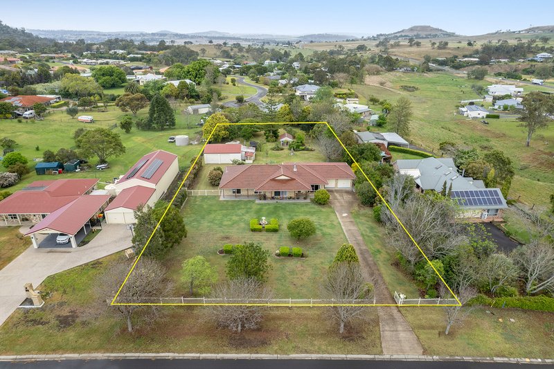 Photo - 4 Mally Road, Hodgson Vale QLD 4352 - Image 2