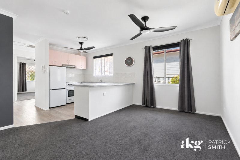 Photo - 4 Maple Close, Stapylton QLD 4207 - Image 7