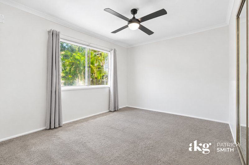 Photo - 4 Maple Close, Stapylton QLD 4207 - Image 11