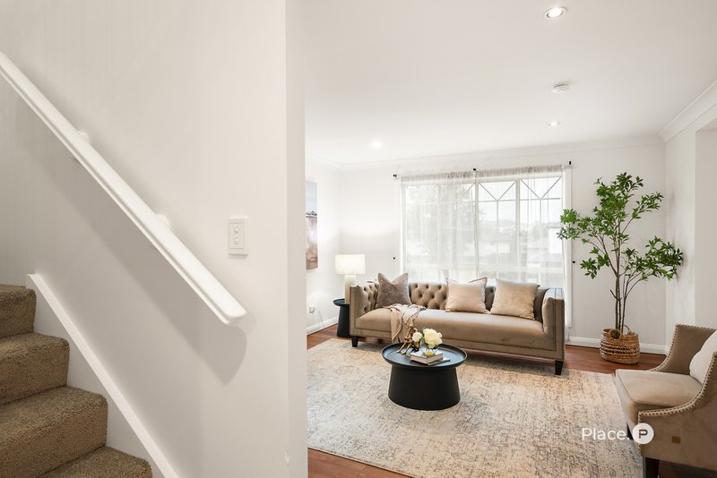 Photo - 4 Maple Court, Carindale QLD 4152 - Image 5