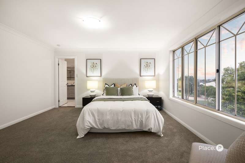 Photo - 4 Maple Court, Carindale QLD 4152 - Image 15