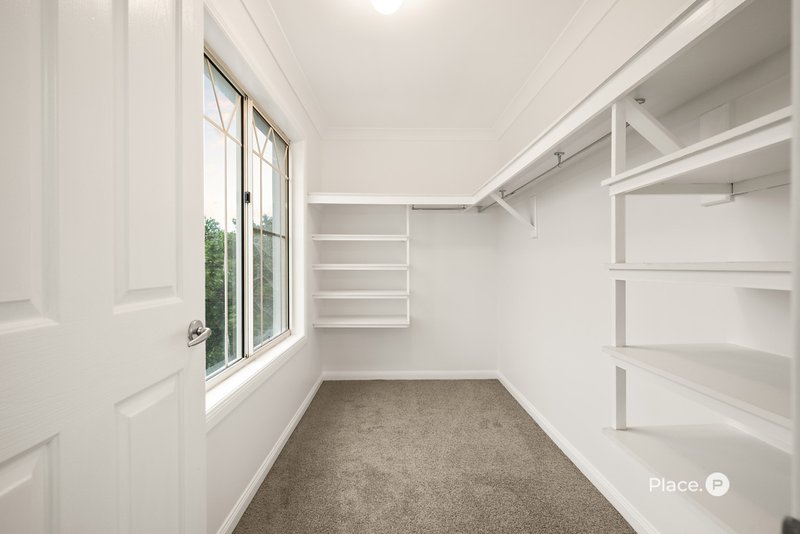 Photo - 4 Maple Court, Carindale QLD 4152 - Image 16