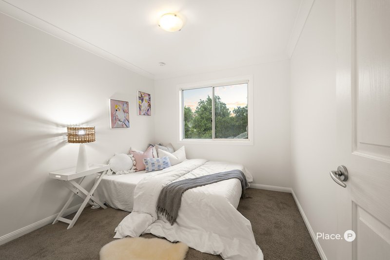 Photo - 4 Maple Court, Carindale QLD 4152 - Image 21