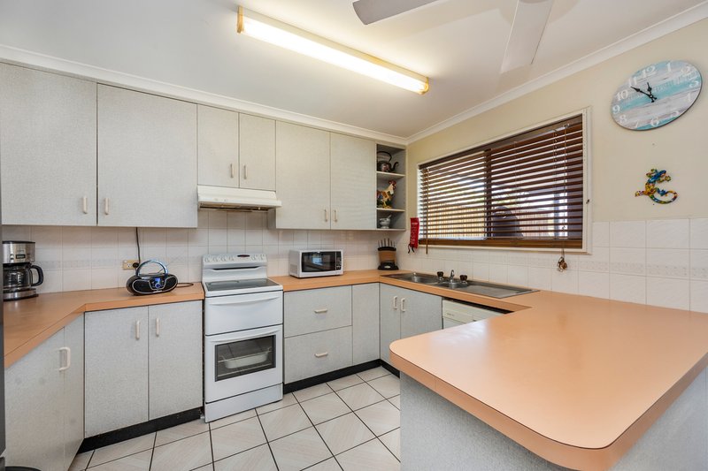 Photo - 4 Marbella Street, Cranbrook QLD 4814 - Image 5