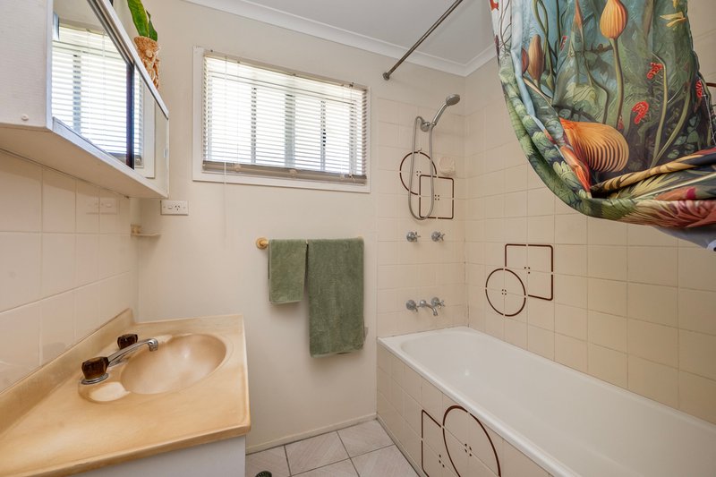 Photo - 4 Marbella Street, Cranbrook QLD 4814 - Image 9