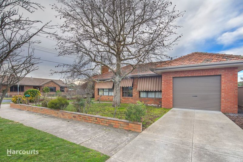 Photo - 4 Margaret Street, Wendouree VIC 3355 - Image 13