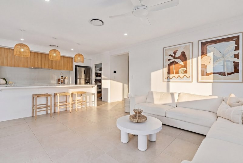 Photo - 4 Marika Street, Pimpama QLD 4209 - Image 3