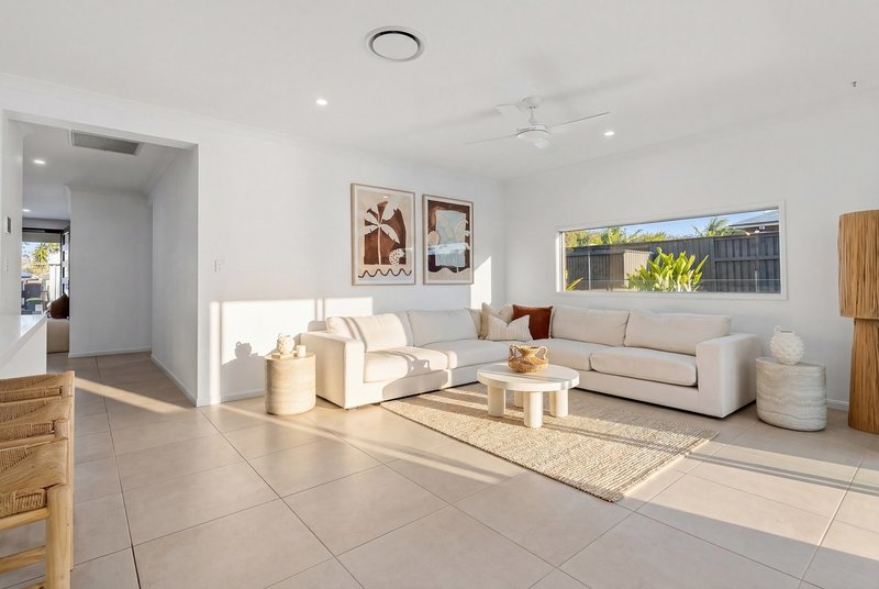 Photo - 4 Marika Street, Pimpama QLD 4209 - Image 5