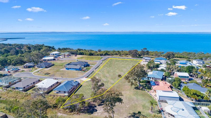 Photo - 4 Marine Court, Urangan QLD 4655 - Image 4