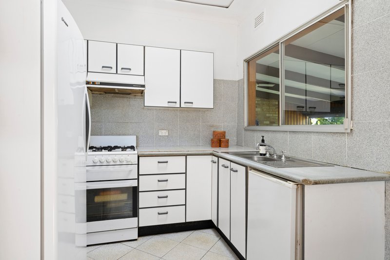 Photo - 4 Marinella Street, Manly Vale NSW 2093 - Image 8