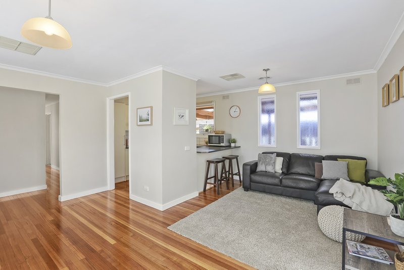 Photo - 4 Mark Street, Lara VIC 3212 - Image 3