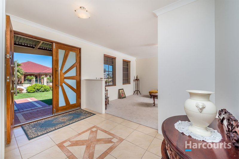 Photo - 4 Marlborough Way, Quinns Rocks WA 6030 - Image 5